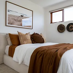 Holiday home - 32 Cowper Street Samudra House, Byron Bay