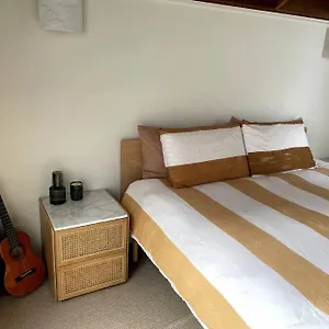 Holiday home The Tree House, Byron Bay